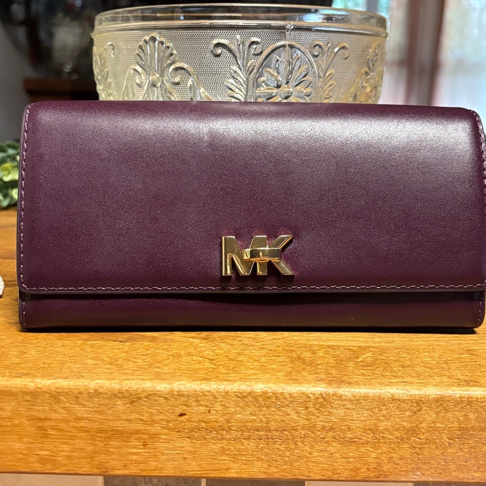 Michael Kors Dark Purple Wallet with Gold Logo  gorgeous  like new